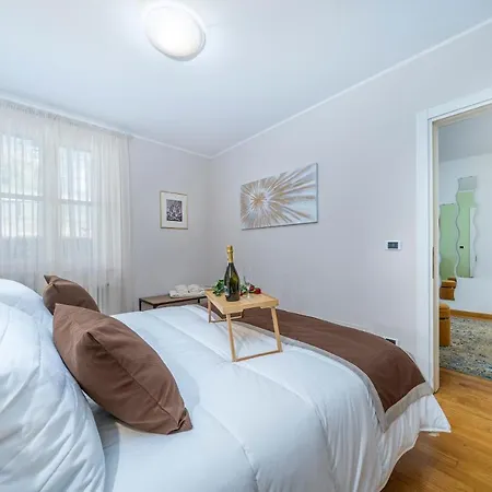 Mercatovecchio Ivy House *